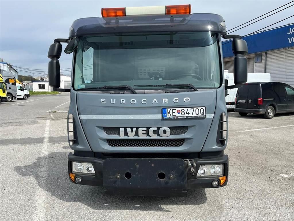 Iveco EuroCargo Camion cu carlig de ridicare