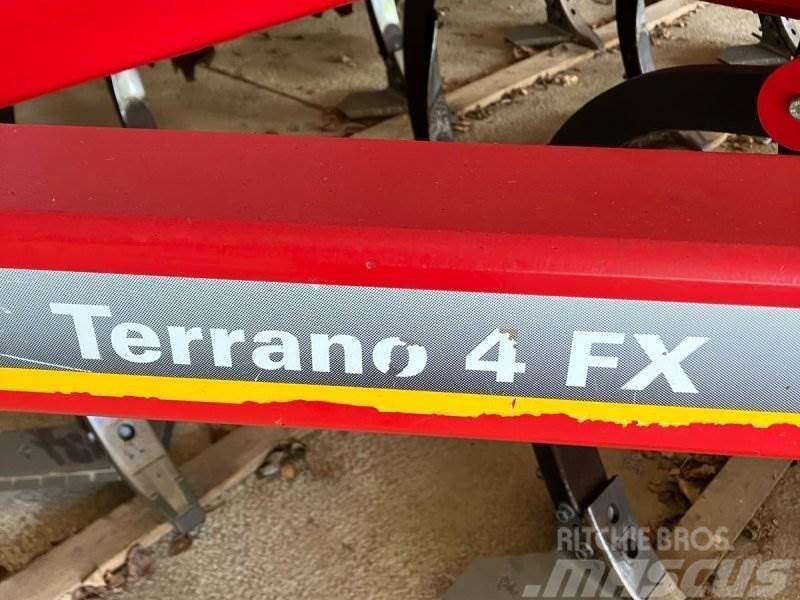 Horsch Terrano 4 FX Cultivatoare