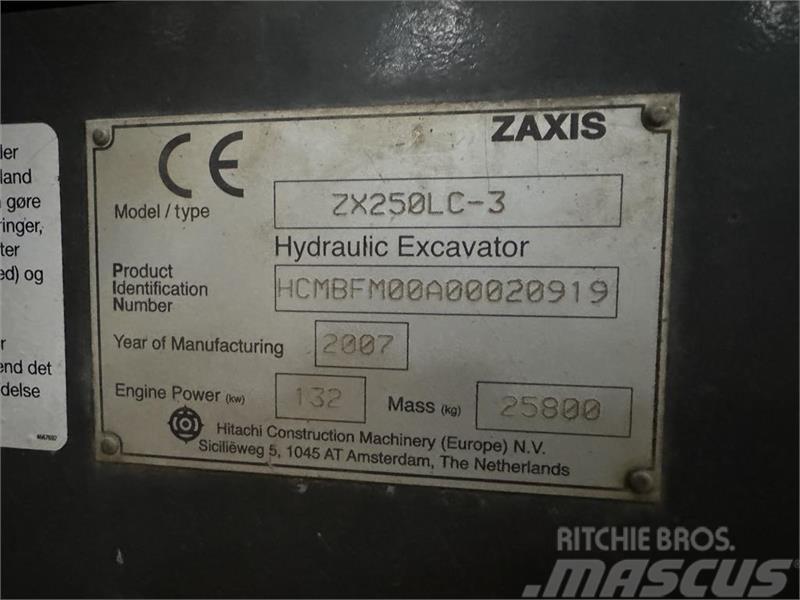 Hitachi Zaxis 250LC-3 Excavatoare pe senile
