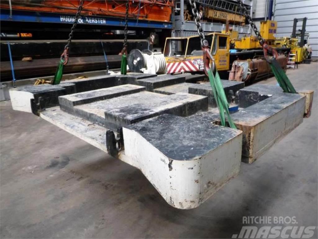 Terex Demag Demag AC 350-1 counterweight 7 ton Piese si echipamente pentru macara