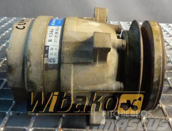 Daewoo Air conditioning compressor Daewoo J639 5110539 Motoare