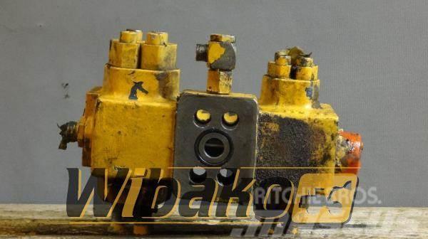 Liebherr Cylinder valve Liebherr R942 Alte componente